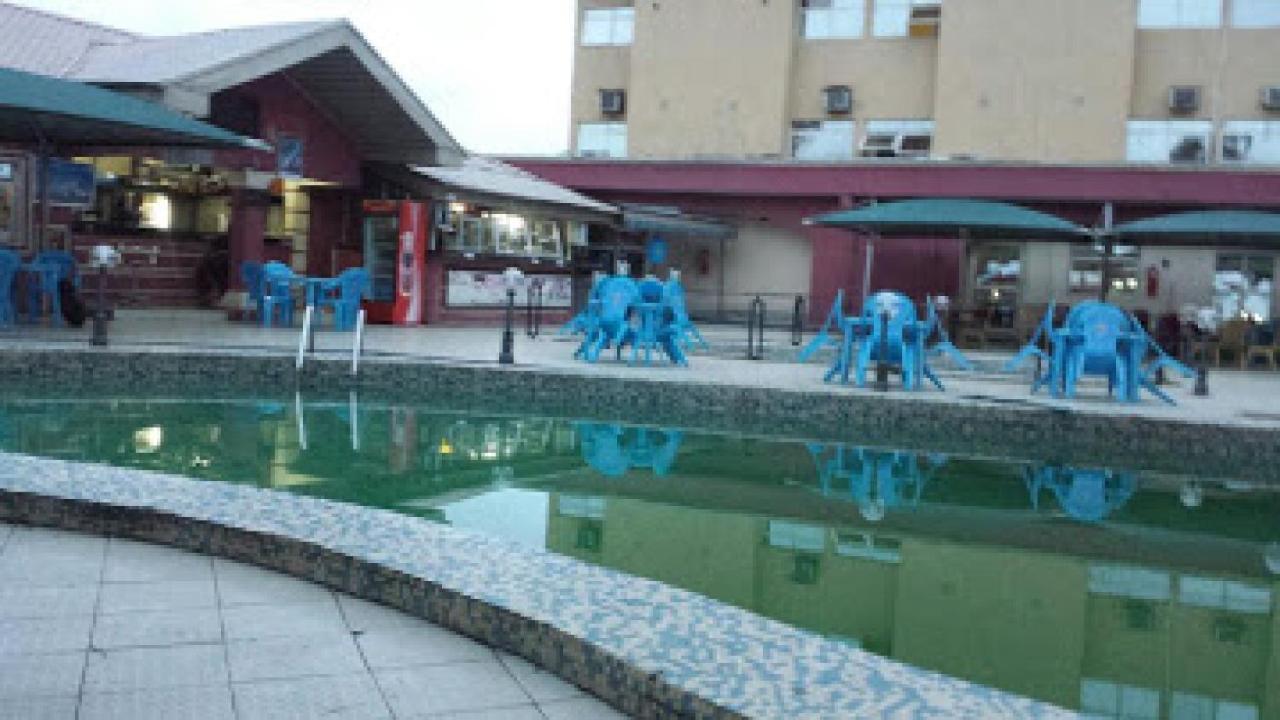 Room In Lodge - All Seasons Hotel-Owerri Dış mekan fotoğraf