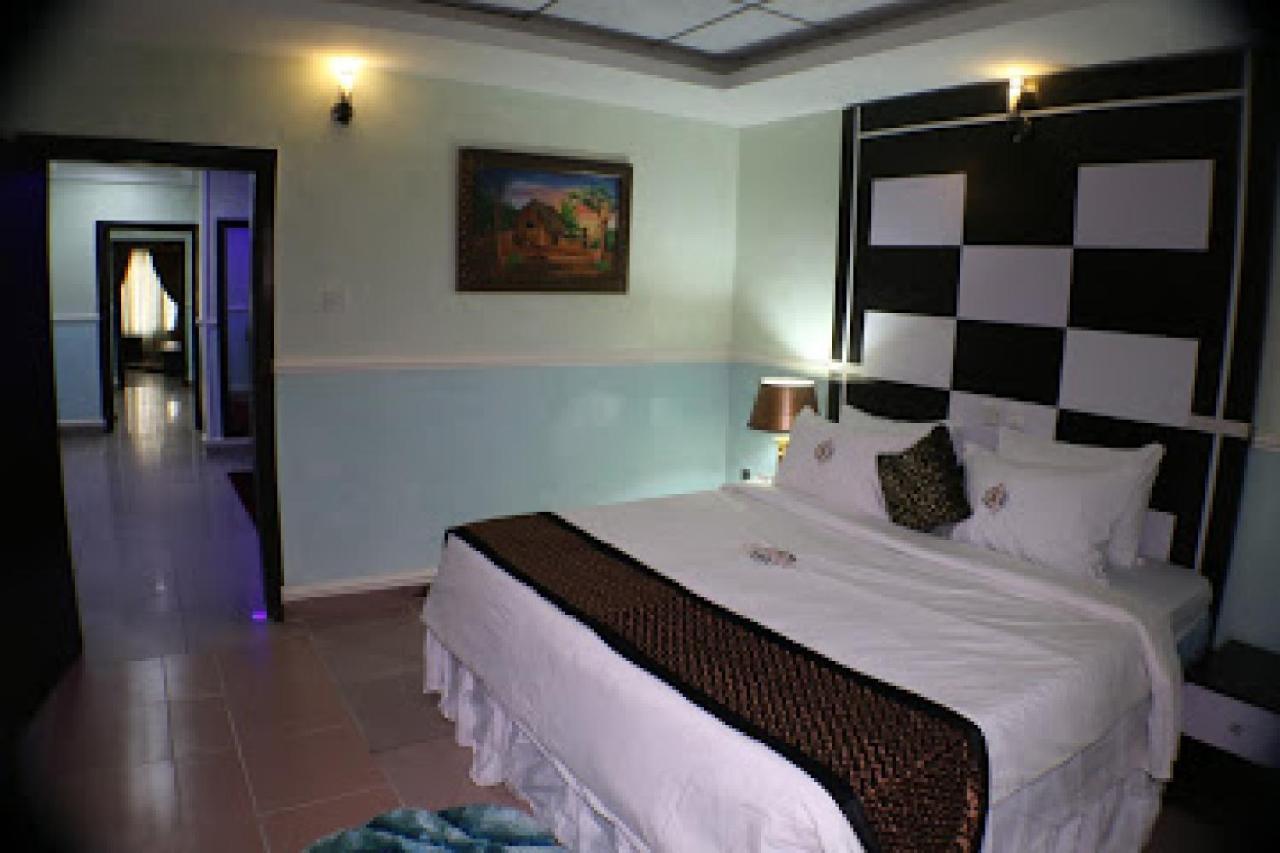 Room In Lodge - All Seasons Hotel-Owerri Dış mekan fotoğraf