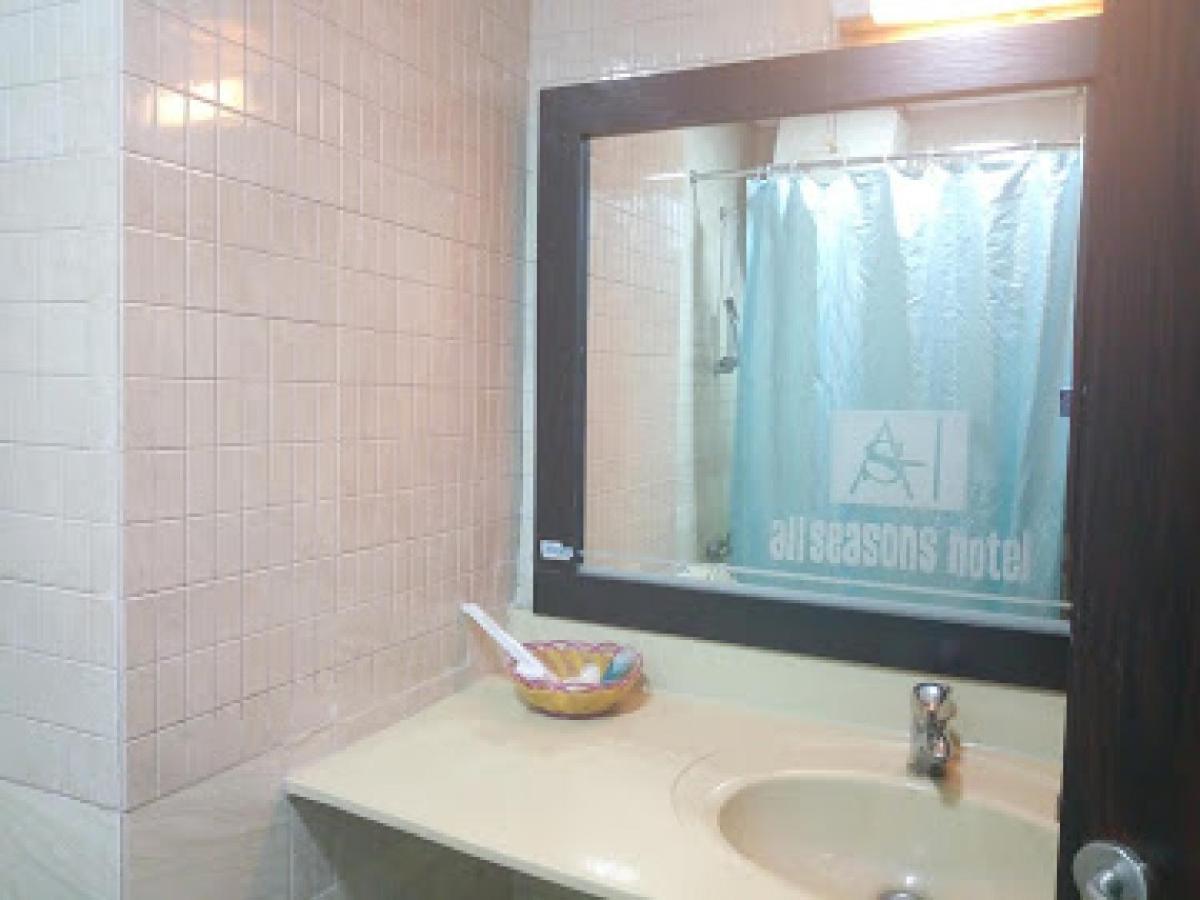 Room In Lodge - All Seasons Hotel-Owerri Dış mekan fotoğraf